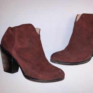 Freebird Detroit Booties Size 8 Wine suede